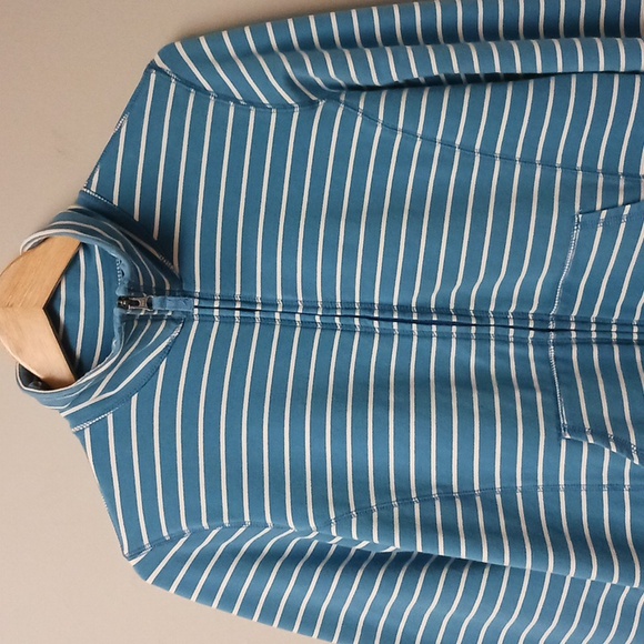 L.L. Bean Ultrasoft Full Zip Striped Jacket Sweatshirt Blue/White Size M - Picture 5 of 13